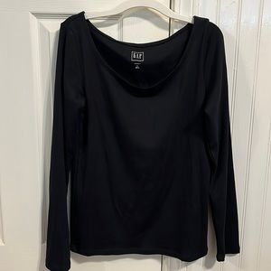 Gap black long sleeve tshirt